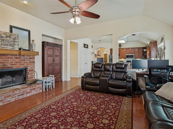 2847  Tranquilo  , Grand Prairie Texas 75054