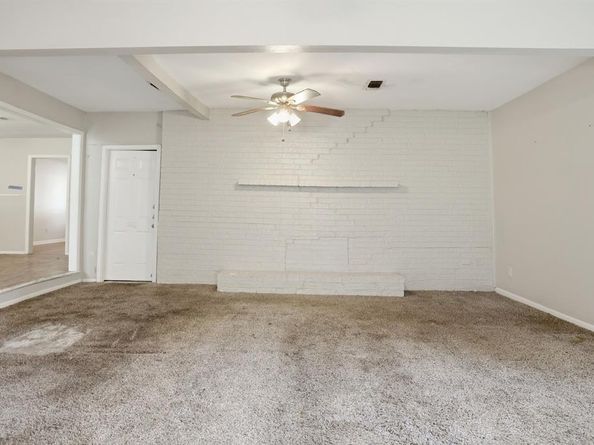 1029  Usher Street , Benbrook Texas 76126
