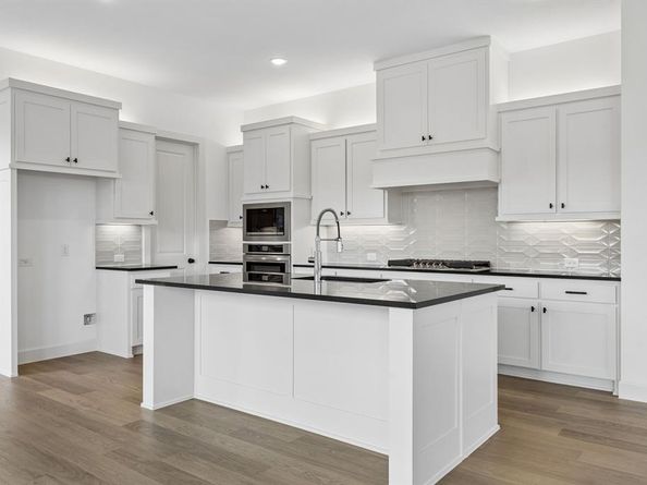 329  Callum Parkway , Celina Texas 75009