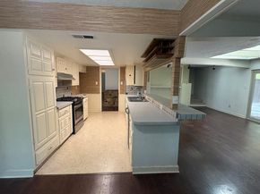 9916  Fieldcrest Drive , Dallas Texas 75238