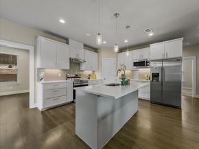 614 N M L King Jr Boulevard , Grand Prairie Texas 75050