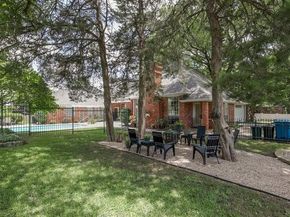 917  Longmeadow Lane , DeSoto Texas 75115