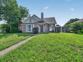 6611  Olivewood Drive , Arlington Texas 76001
