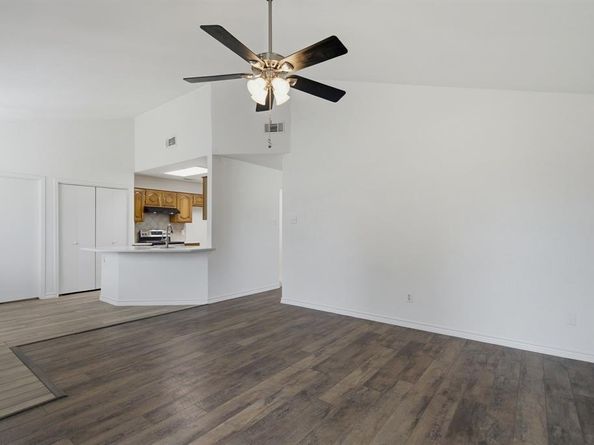 1830  Tiburon Bend , Lewisville Texas 75067