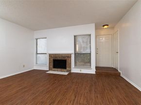 2104  Park Willow Lane  A, Arlington Texas 76011