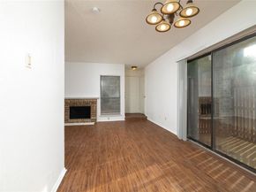 2104  Park Willow Lane  A, Arlington Texas 76011
