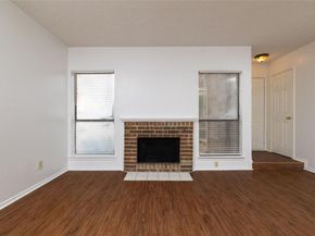 2104  Park Willow Lane  A, Arlington Texas 76011