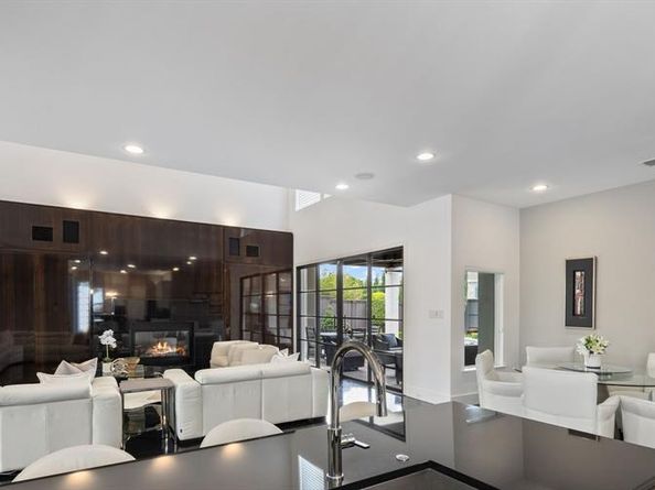 2231  Clearspring Drive N, Irving Texas 75063