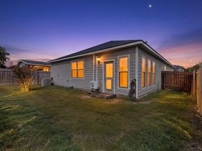 1423  Barrel Drive , Dallas Texas 75253