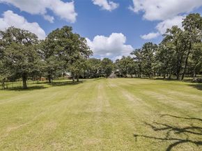 7611  Ledbetter Road , Arlington Texas 76001