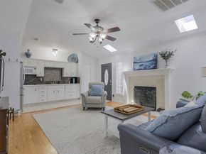 7611  Ledbetter Road , Arlington Texas 76001