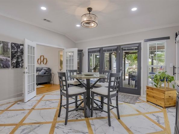 7611  Ledbetter Road , Arlington Texas 76001