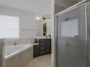 7611  Ledbetter Road , Arlington Texas 76001