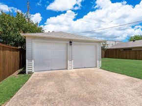 2523  San Medina Avenue , Dallas Texas 75228