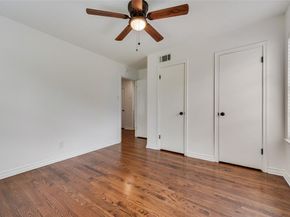 2523  San Medina Avenue , Dallas Texas 75228