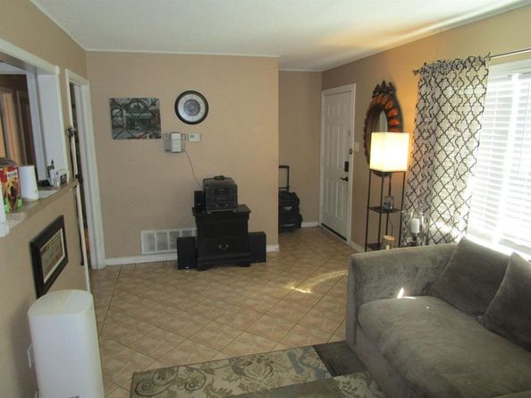 5204  Curzon Avenue , Fort Worth Texas 76107