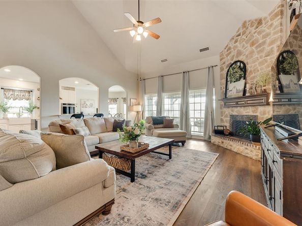 1533  Diamond Back Lane , Fort Worth Texas 76052