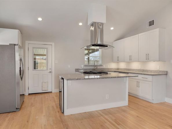 9966  Chireno Street , Dallas Texas 75220
