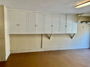 5811  Clendenin Avenue , Dallas Texas 75228