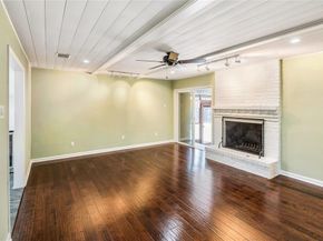 5811  Clendenin Avenue , Dallas Texas 75228