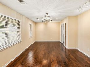 5811  Clendenin Avenue , Dallas Texas 75228