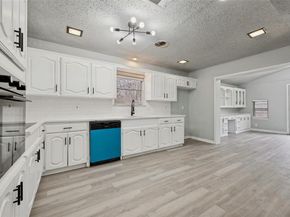 3209  Gail Court , Irving Texas 75060