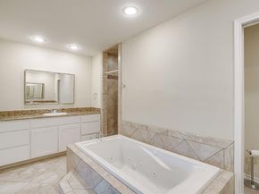 5425  Collinwood Avenue , Fort Worth Texas 76107