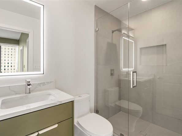 1200  Main Street  909, Dallas Texas 75202