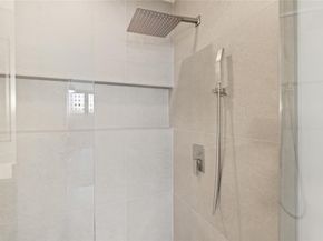 1200  Main Street  909, Dallas Texas 75202