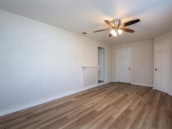 4417  Utah Avenue , Dallas Texas 75216