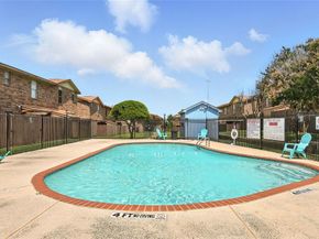 910  Cedar Terrace , Cedar Hill Texas 75104