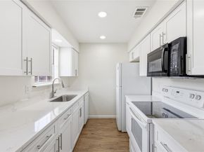 910  Cedar Terrace , Cedar Hill Texas 75104