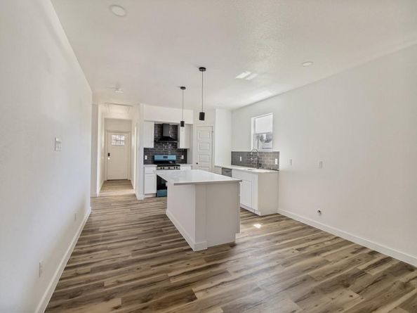 2801  Twyman Avenue , Dallas Texas 75215