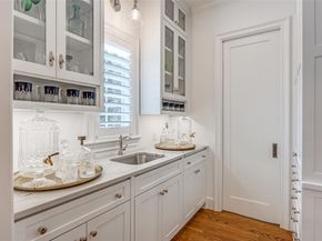 8546  San Pedro Parkway , Dallas Texas 75218