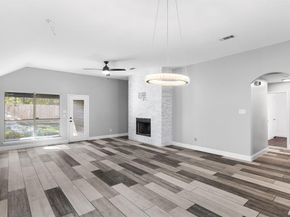 309  Dupont Circle , Fort Worth Texas 76134
