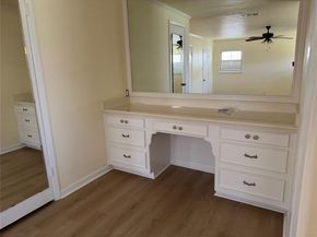 6025  Wrigley Way , Fort Worth Texas 76133