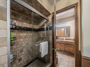 3814  Larkin Lane , Garland Texas 75043