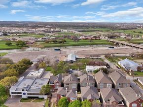 1015 W Bluff Street , Fort Worth Texas 76102