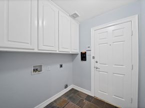 1015 W Bluff Street , Fort Worth Texas 76102