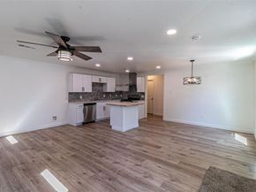 921 S Waverly Drive , Dallas Texas 75208