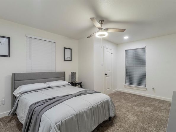 921 S Waverly Drive , Dallas Texas 75208