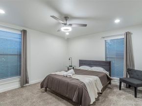 921 S Waverly Drive , Dallas Texas 75208