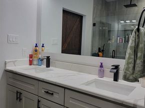 3207  30th Street , Fort Worth Texas 76106