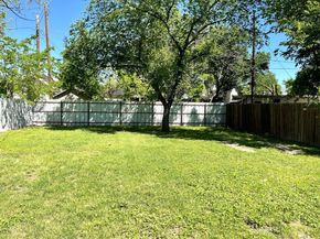 3537  Avenue I  , Fort Worth Texas 76105