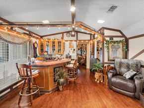 1005  Acorn Court , Arlington Texas 76012