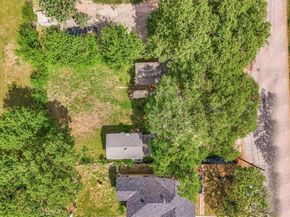 1812  Arch Street , Fort Worth Texas 76105