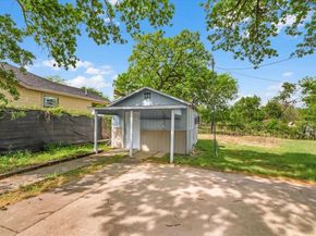 1812  Arch Street , Fort Worth Texas 76105