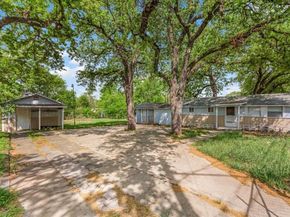 1812  Arch Street , Fort Worth Texas 76105