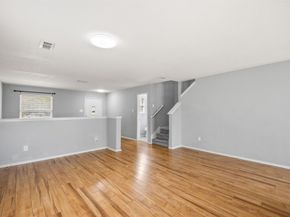 601  Amy Way , Euless Texas 76039