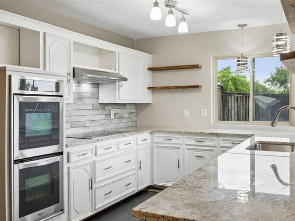2507  Hawthorne Drive , Carrollton Texas 75006